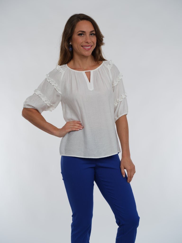 Blythe-white_3_Medium_b4bd7e25-724e-4053-a378-f84da45e26f2