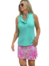 Load image into Gallery viewer, Pull-on Zip Skort with UPF50+ Pink Hearts
