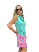 Load image into Gallery viewer, Pull-on Zip Skort with UPF50+ Pink Hearts
