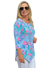 Load image into Gallery viewer, Asymmetrical Hemline Top with UPF50+ Pink Lillies
