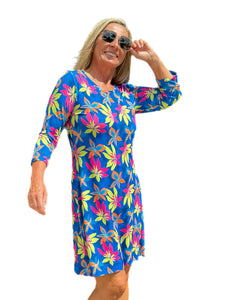 Scoop Neck Knee-Length Shift Dress Royal Flowers