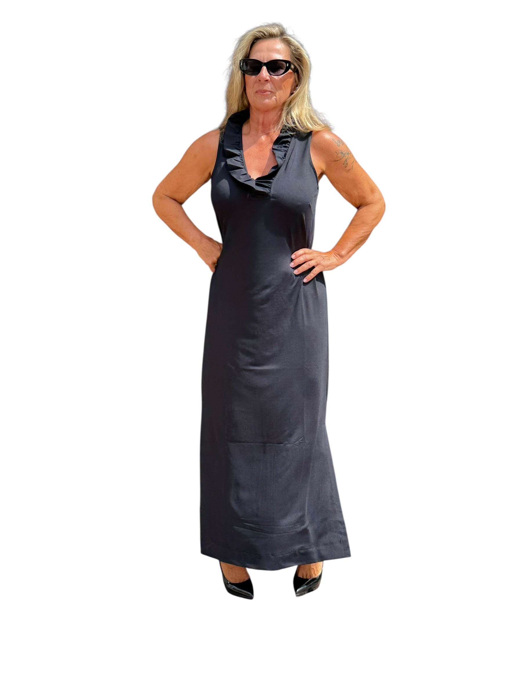 Ruffle-Neck Maxi Dress with UPF50+ Black
