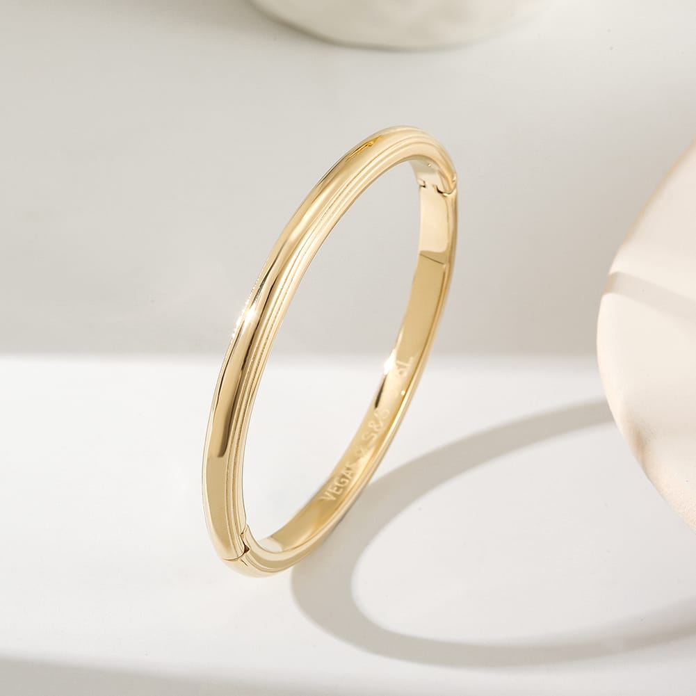 Vegas Bangle Yellow Gold Finish - Back of the Bay Boutique