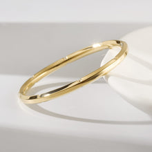 Load image into Gallery viewer, Moss Bangle Yellow Gold Finish
