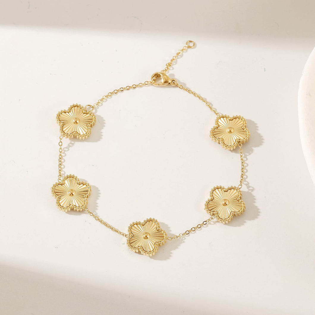 Daisy Bracelet Yellow Gold Finish