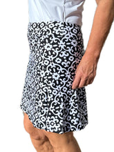 Load image into Gallery viewer, Pull-on Zip Skort with UPF50+ Geometric Flowers Black
